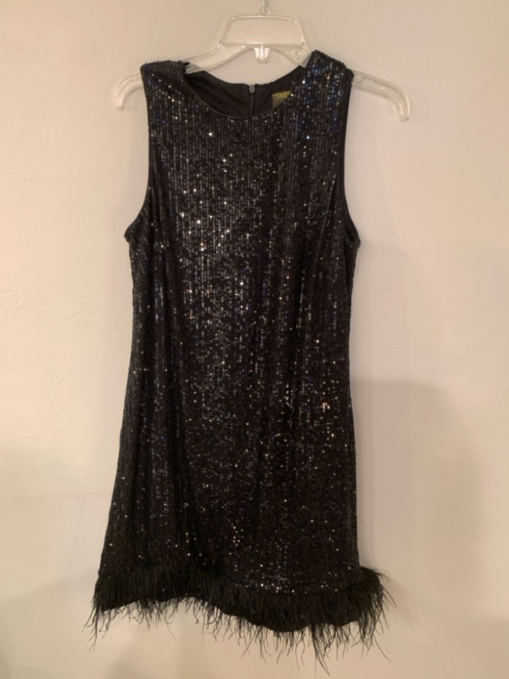 Taylor Black Sequin Dress with Feather Trim Size 14 gently worn no flaws